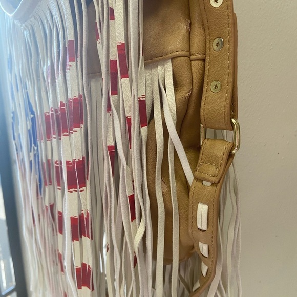 Steve Madden America Bag Stylish Fringe Patriotic Flair $74 - Picture 10 of 11